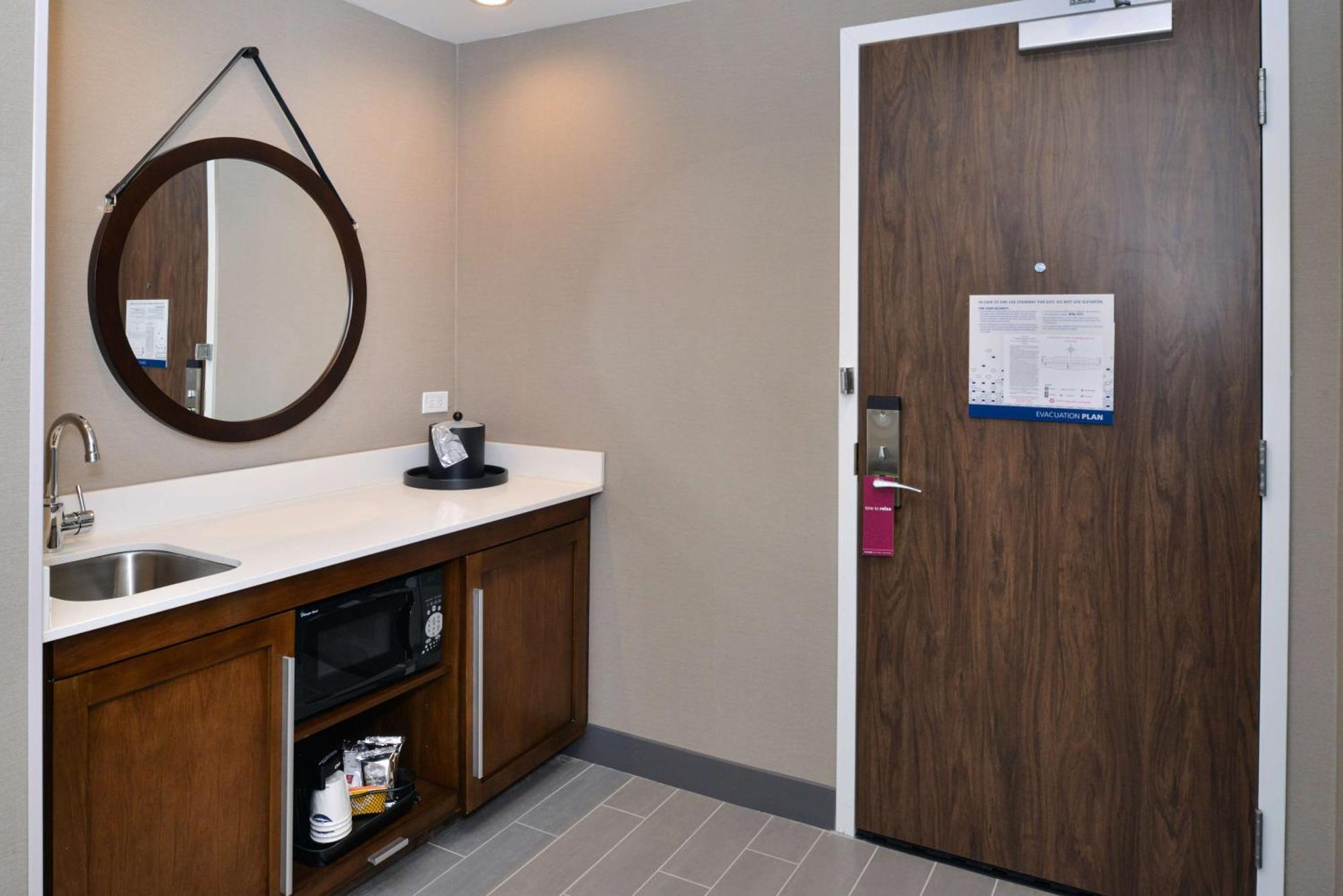 Hampton Inn & Suites Adrian, Mi Экстерьер фото
